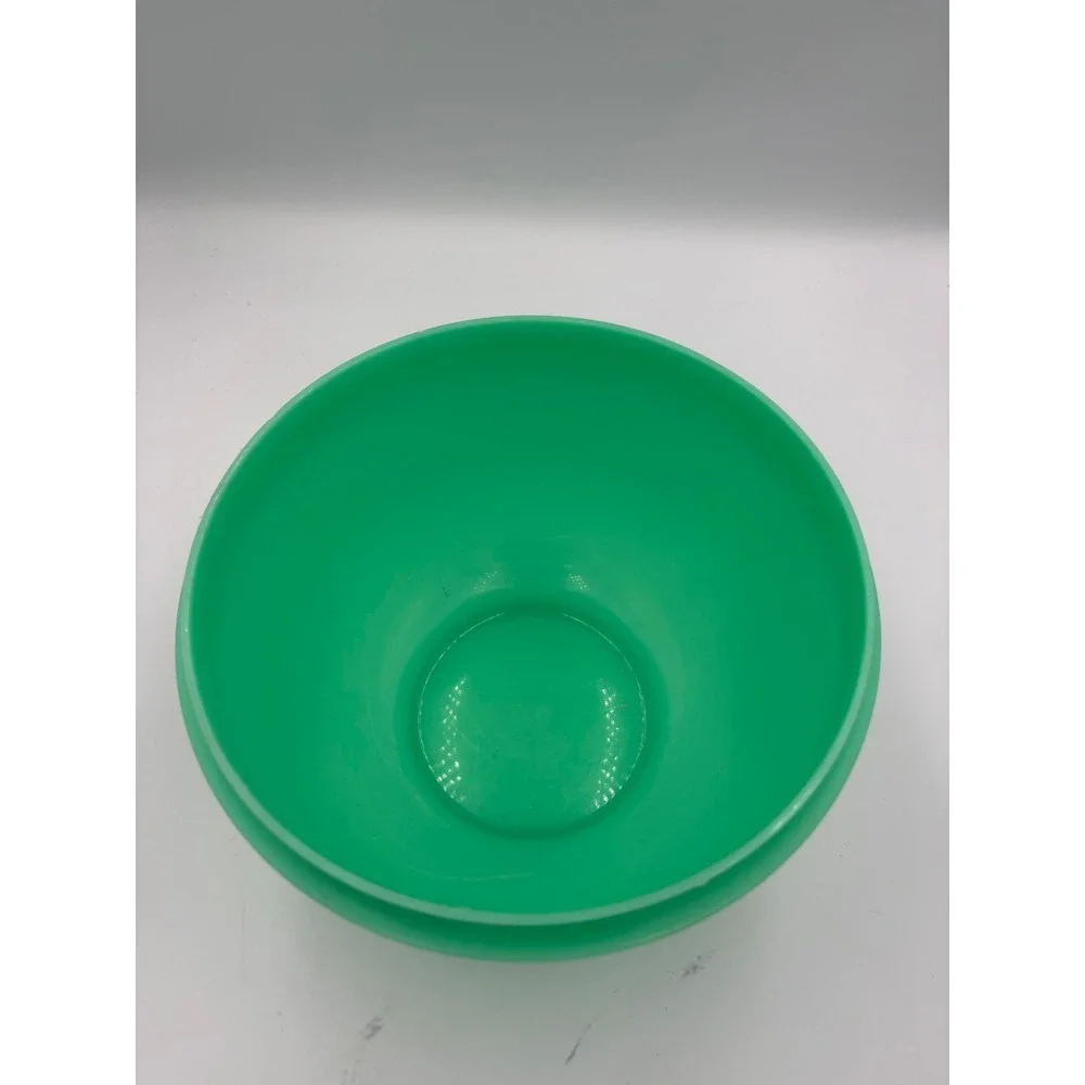 Vintage Tupperware Green Wonderlier Bowl 1424-3 Made in‎ USA Mixing Storage Bowl